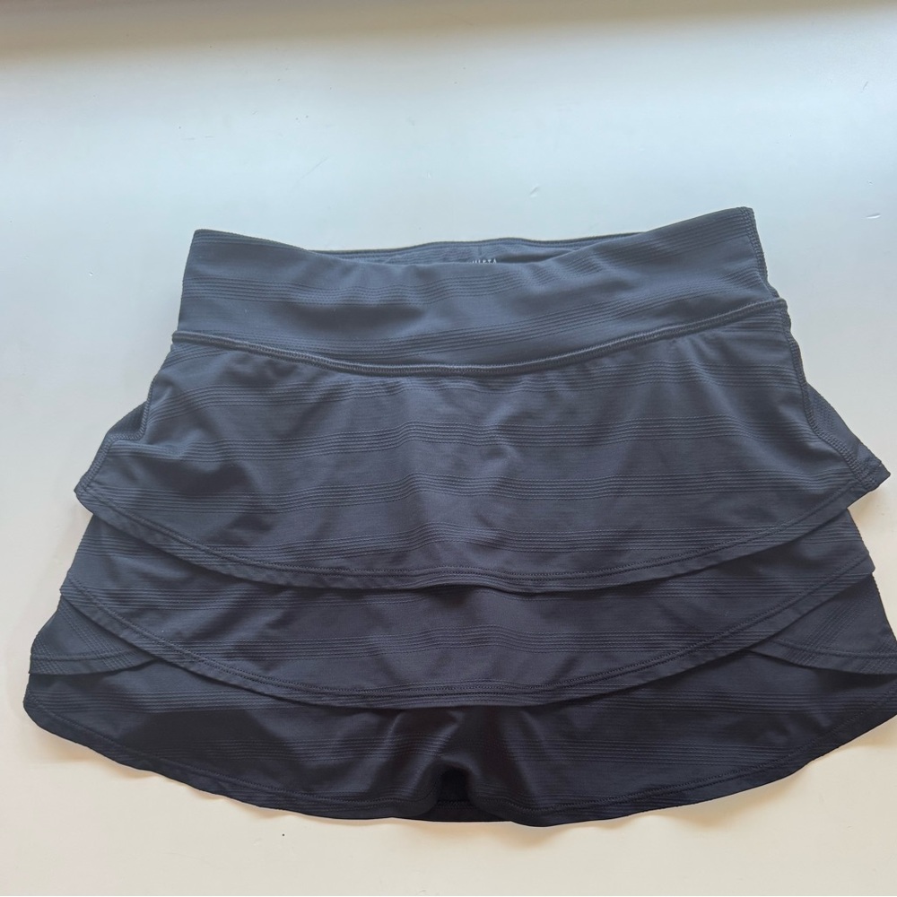 Athleta Girl Swing Skort Black Size M (8/10) - Like New